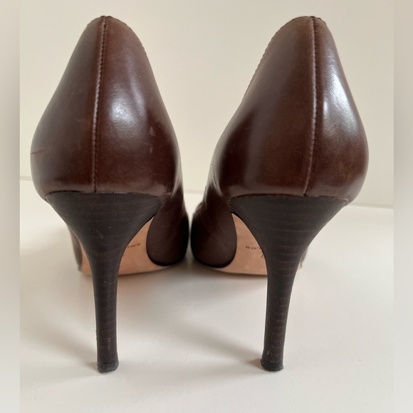 Ann Taylor Brown Kilted Pumps size 7.5 - Picture 6 of 9